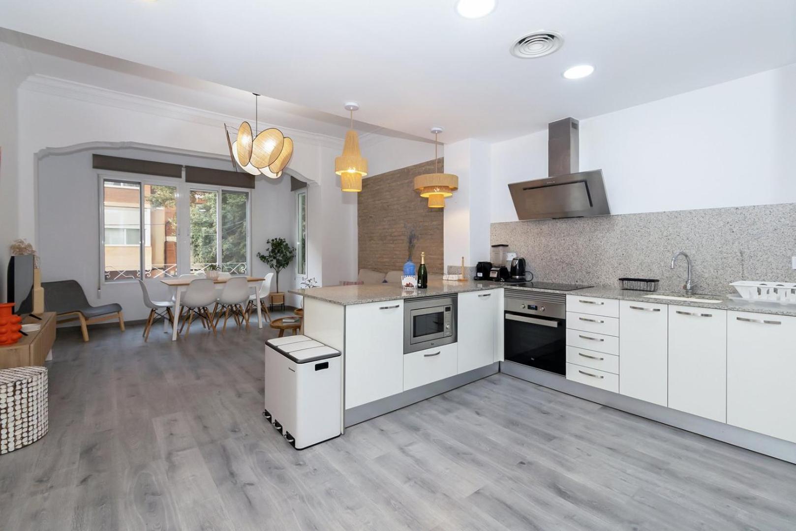 Guestready - El Cabanyal Hidden Oasis Lägenhet Valencia Exteriör bild