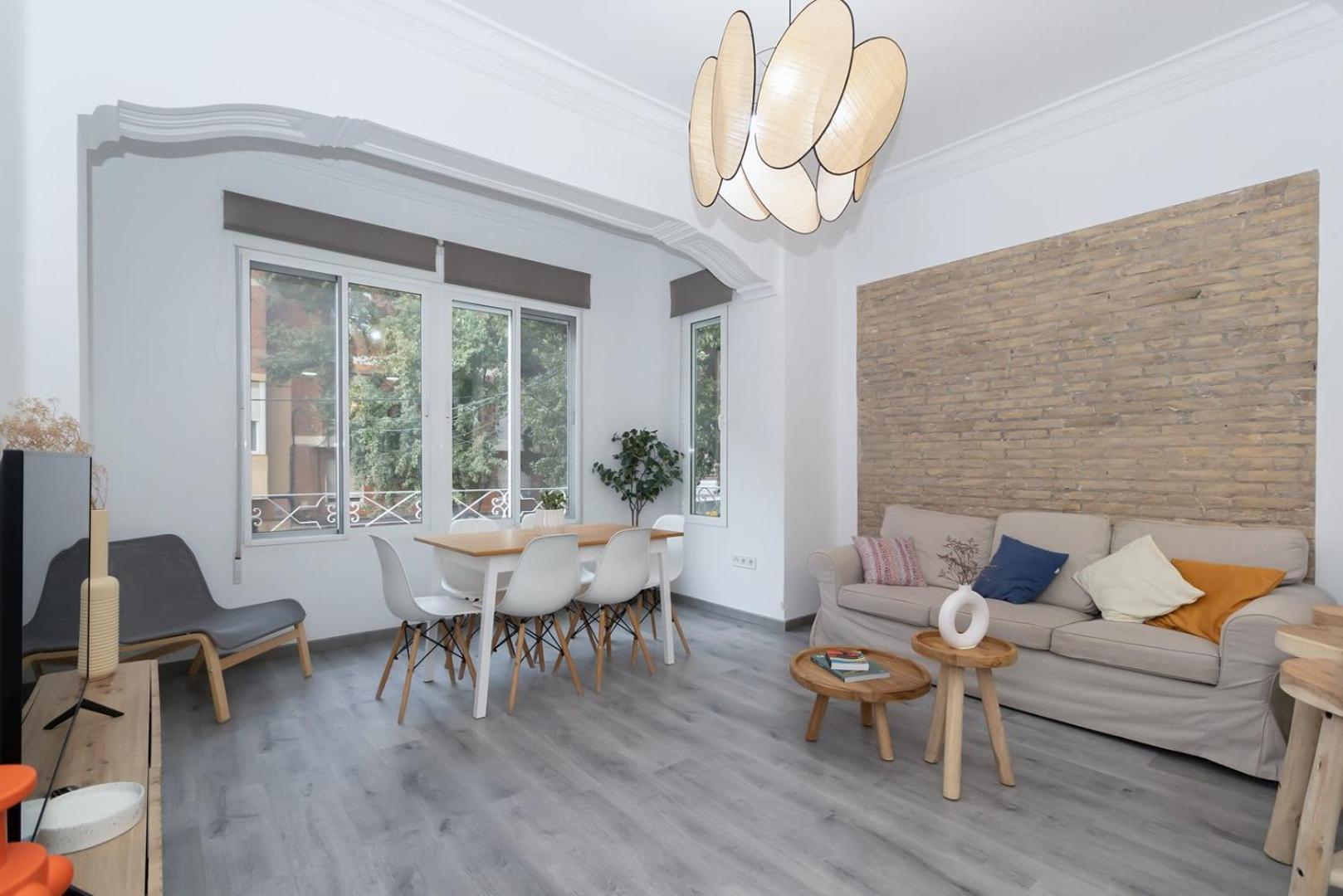 Guestready - El Cabanyal Hidden Oasis Lägenhet Valencia Exteriör bild